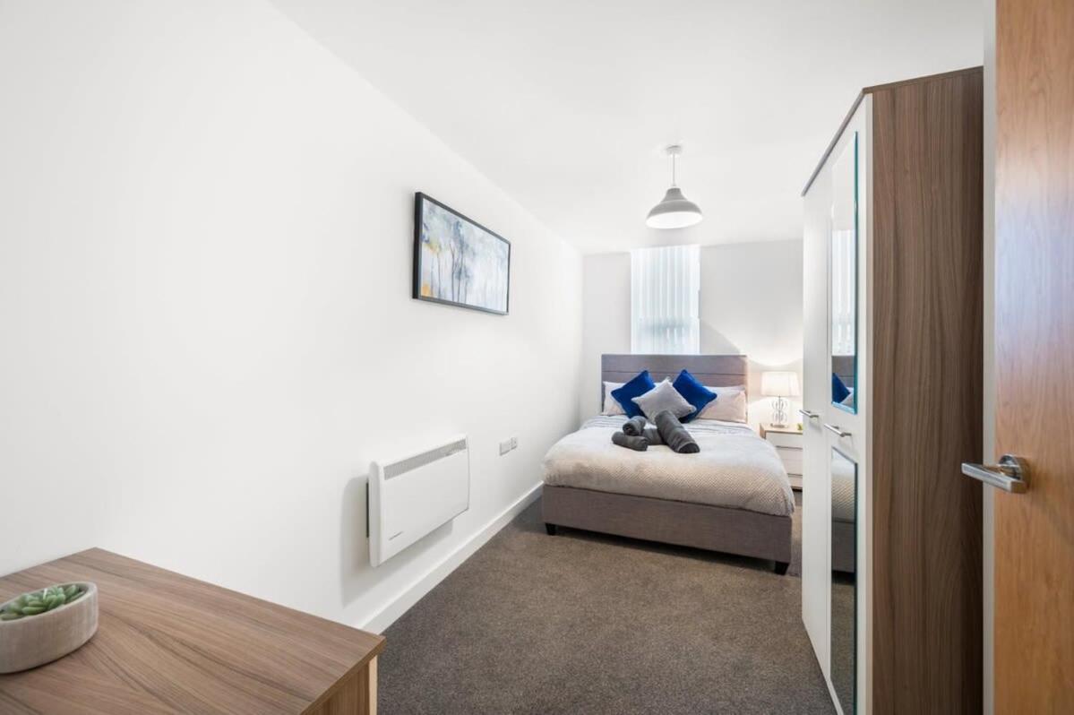 A Lovely 2 Bedroom Apartment In The Heart Of Preston Престън Екстериор снимка